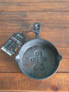 Nwt Bklyn Steel Co Cast Iron Cookie Skillet Gingerbread Man